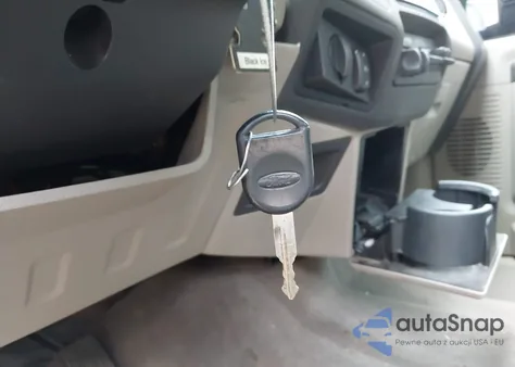 2010 Ford F-250 Lariat/Xl/Xlt z USA, uszkodzony, nr VIN 1FTSX2BR6AEA23914